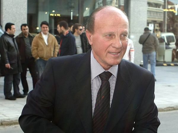 Φραστική επίθεση σε Δομάζο