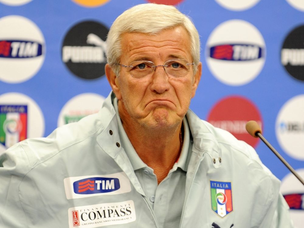 Επιστρέφει στους πάγκους