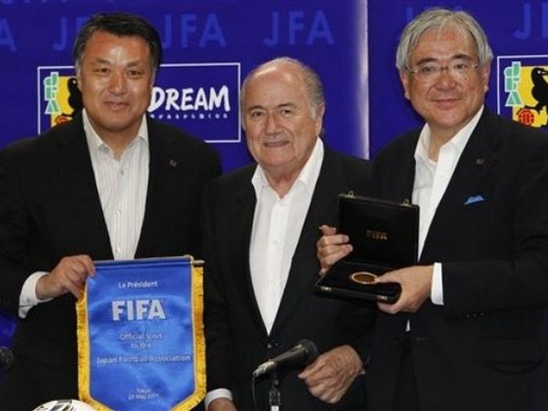 Επιβεβαιώνει ο Μπλάτερ