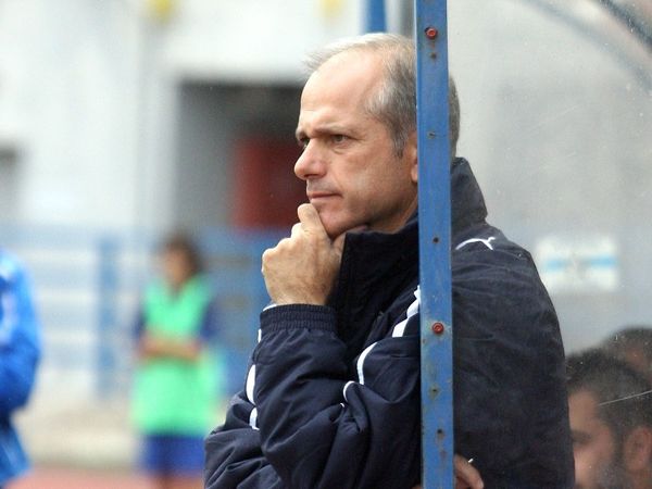 «Κλειστά χαρτιά» από Σταθόπουλο