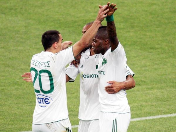 «Έσπασε» την παράδοση