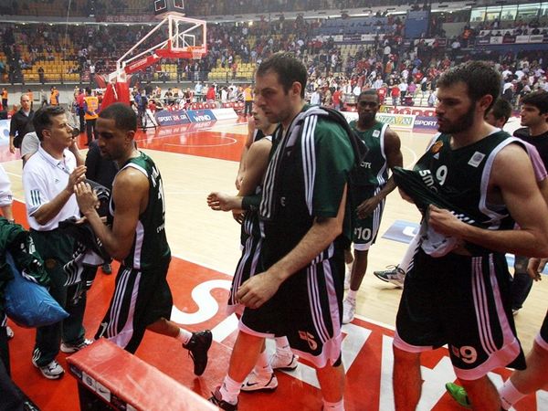 Ο Ζοτς και οι 39 του Μήτσου!