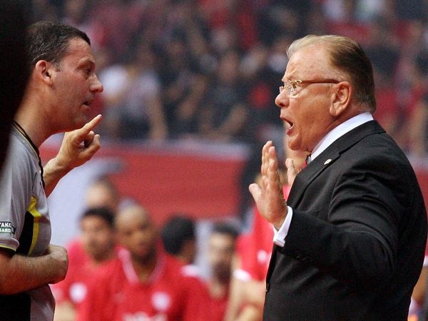 Η Αγανάκτηση δεν έφτασε στο ΣΕΦ