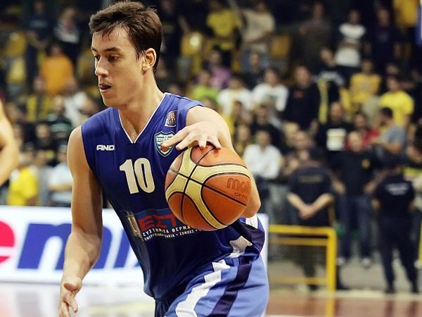 «Μας έχουν μείνει τρεις τελικοί»