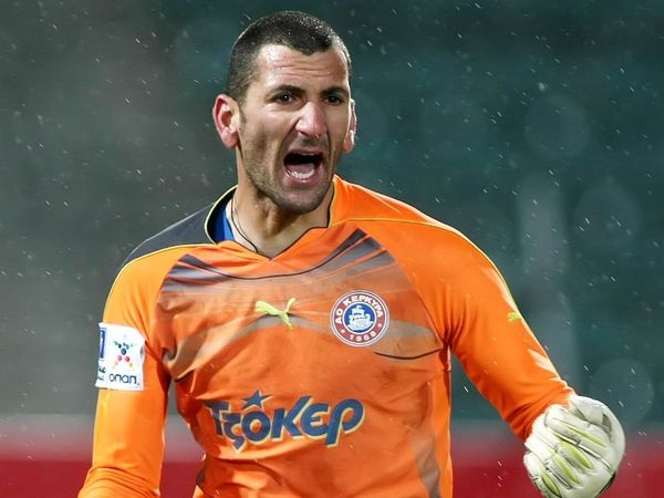 Κρούση σε Αποστολίδη