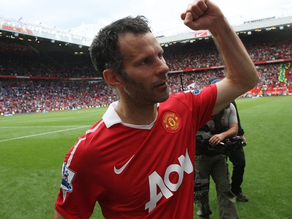 Γκιγκς: «Φαβορί η Μπάρτσα»