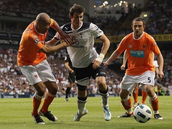 Η προτροπή του Μπέιλ