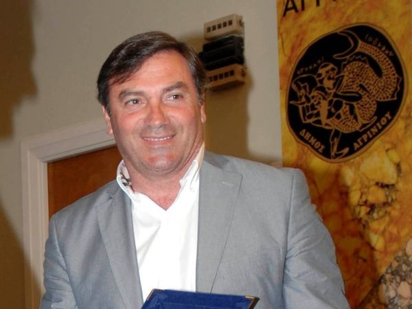 Ο Ταράσης βοηθός του Τεννέ