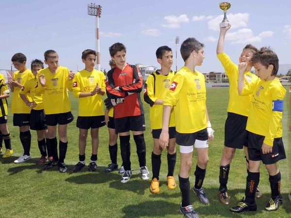 Οι ακαδημίες παίζουν μπάλα