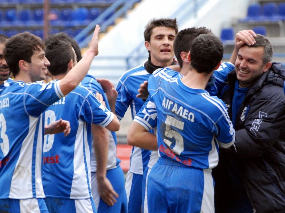 Επαφές με Γράφα