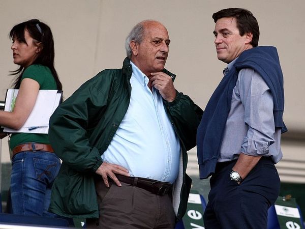 Συνεδριάζει η διοικούσα