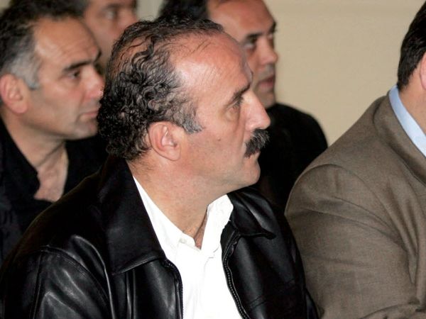  Αδεια με… υποσχετική