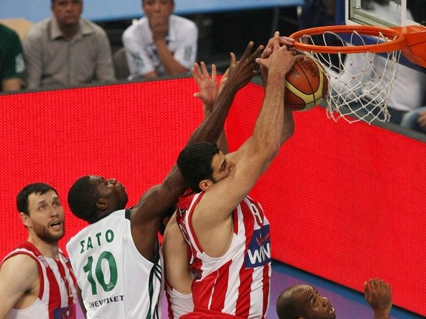 «Πρασινίζει» ο τίτλος!