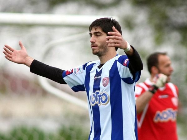 «Μάτια» για Κωστόπουλο