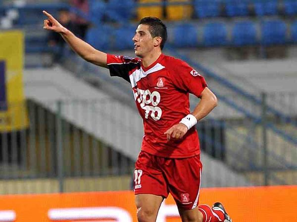 Εν αναμονή απαντήσεων