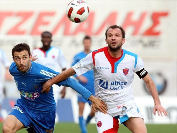 Στον ιστό της η σημαία