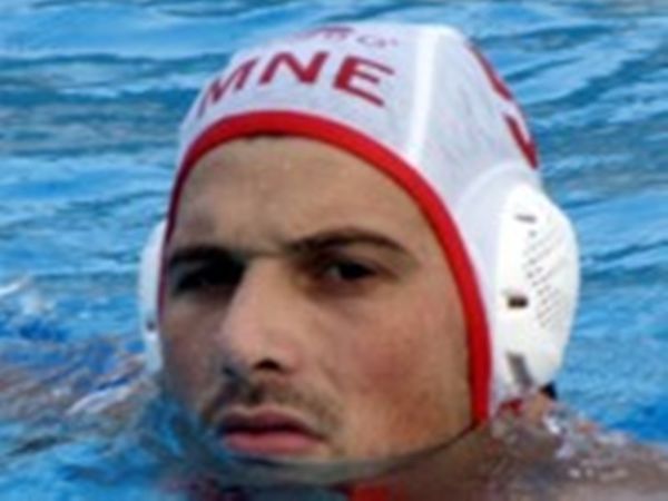 Στη Γιουγκ ο Γιάννοβιτς