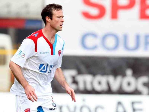 Στην αναμονή για Γιόνσον