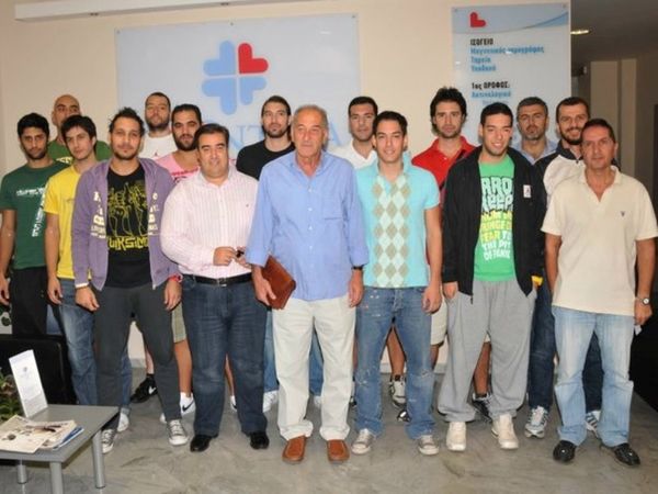 Ψήφο εμπιστοσύνης σε Μολφέτα