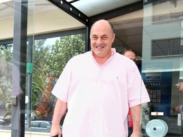 Μπέος: «Μικροί και λίγοι»