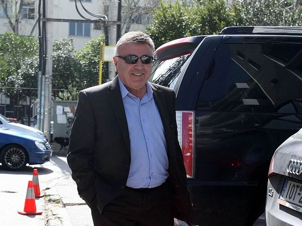 Θέλει «όνομα» στον πάγκο