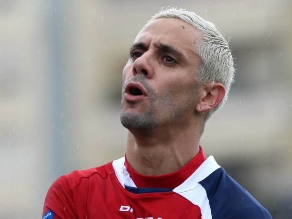 Στάση αναμονής για Εστογιάνοφ