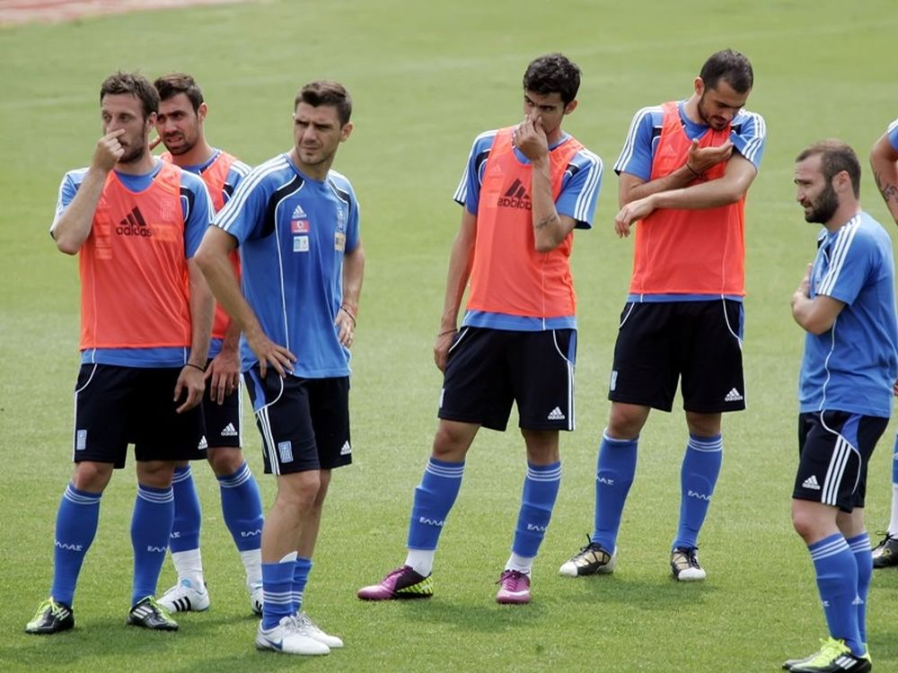 Αντίδραση από διεθνείς…