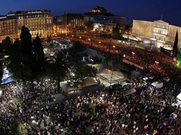 Άλλοι έφυγαν με το ελικόπτερο… 