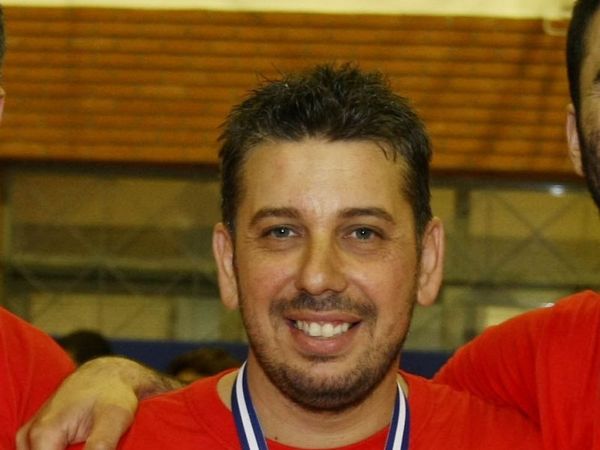 Ανανεώνει ο Παπαθεοδώρου