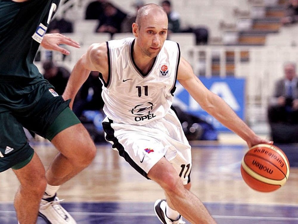 Σταμάτησε ο Ρόλερ