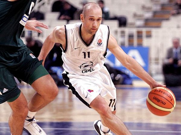 Σταμάτησε ο Ρόλερ