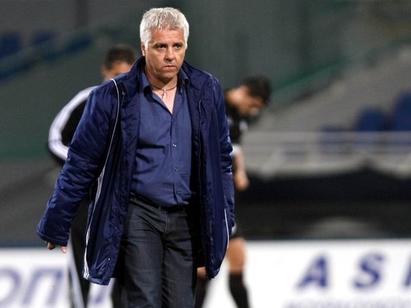 Ψάχνουν αντίπαλο