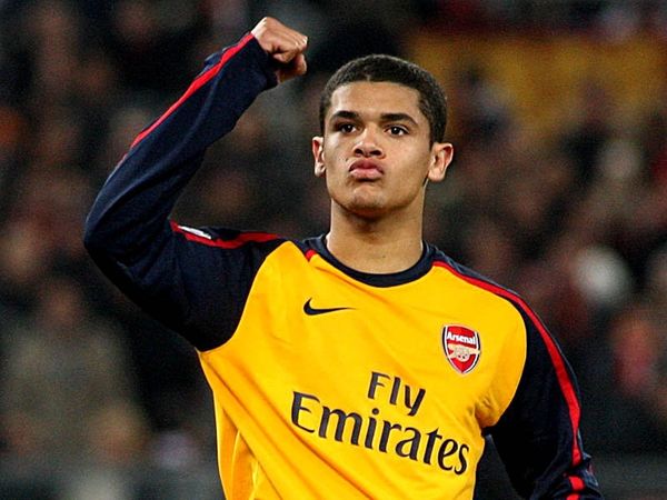 Τάσεις φυγής από Ντενίλσον