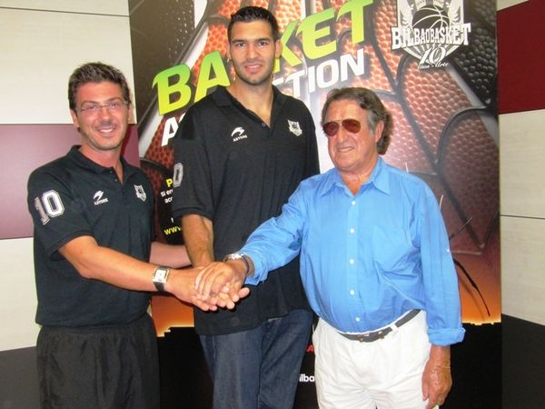 Στην... πλατεία του Μπιλμπάο