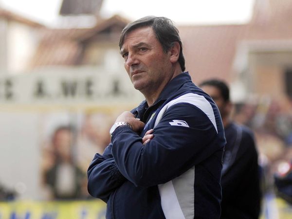 Ώρα ανακοινώσεων...