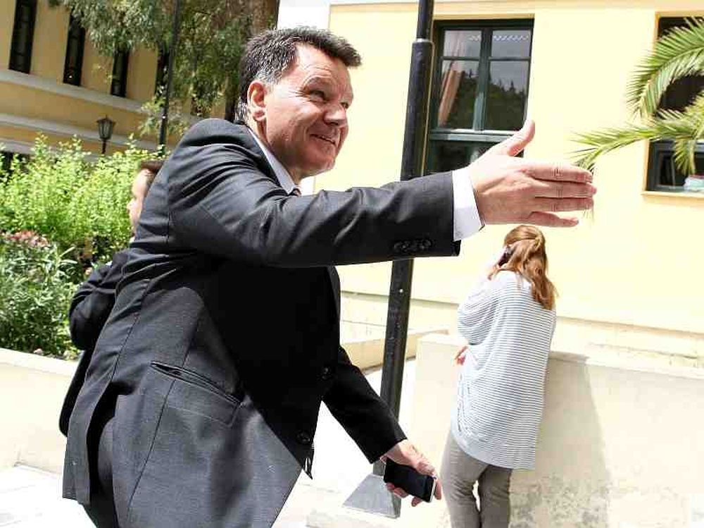 «Ξεβρακώθηκαν»!