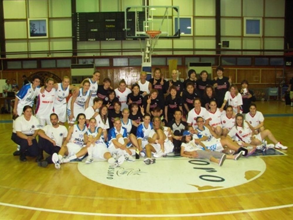 Τελετή λήξης με επισημότητα...