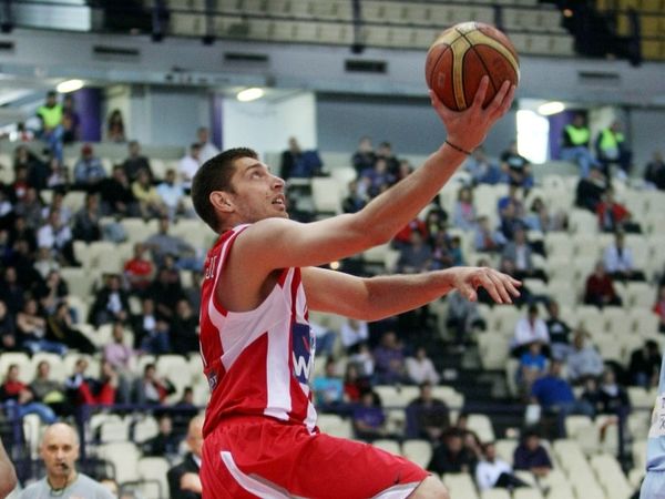 Διακριτικές ματιές σε Πελεκάνο!