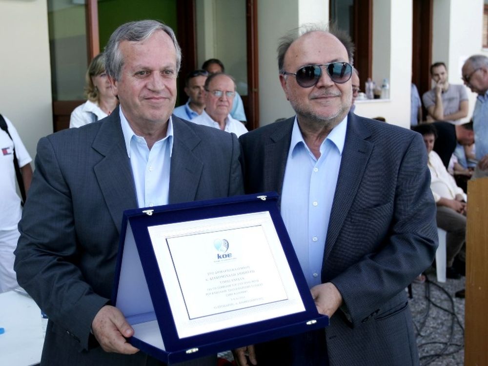 «Πρόκειται για ηλιθιότητες»