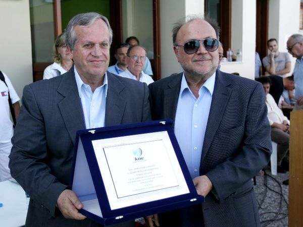 «Πρόκειται για ηλιθιότητες»