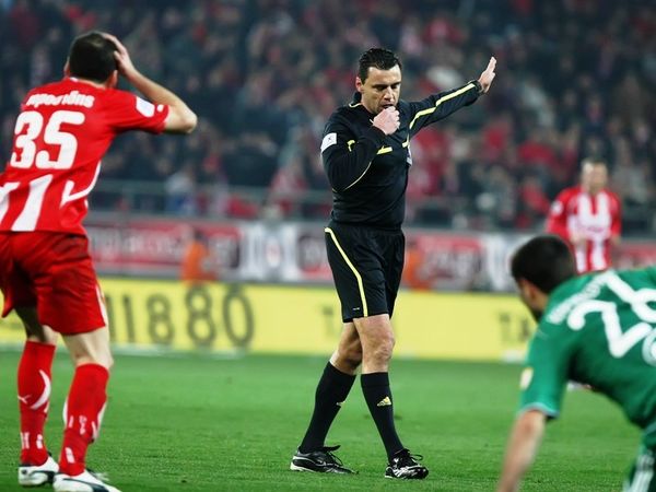 Η ρετσινιά δεν φεύγει!