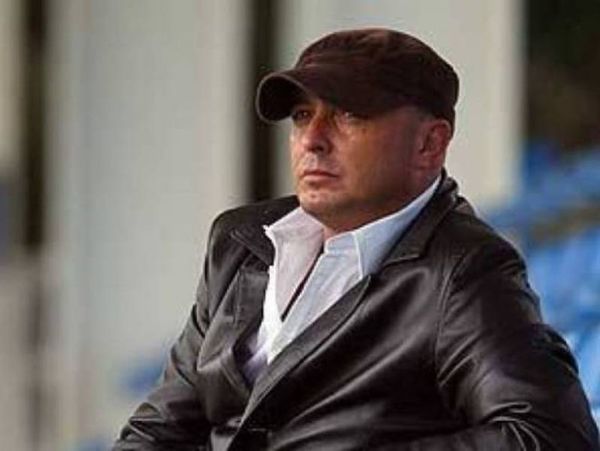 Του ζήτησαν να περιμένει