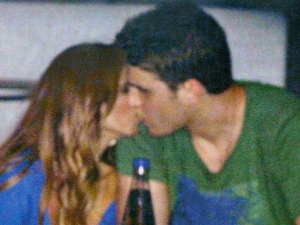 Καυτά φιλιά Μπόγρης – Κοκκίνου