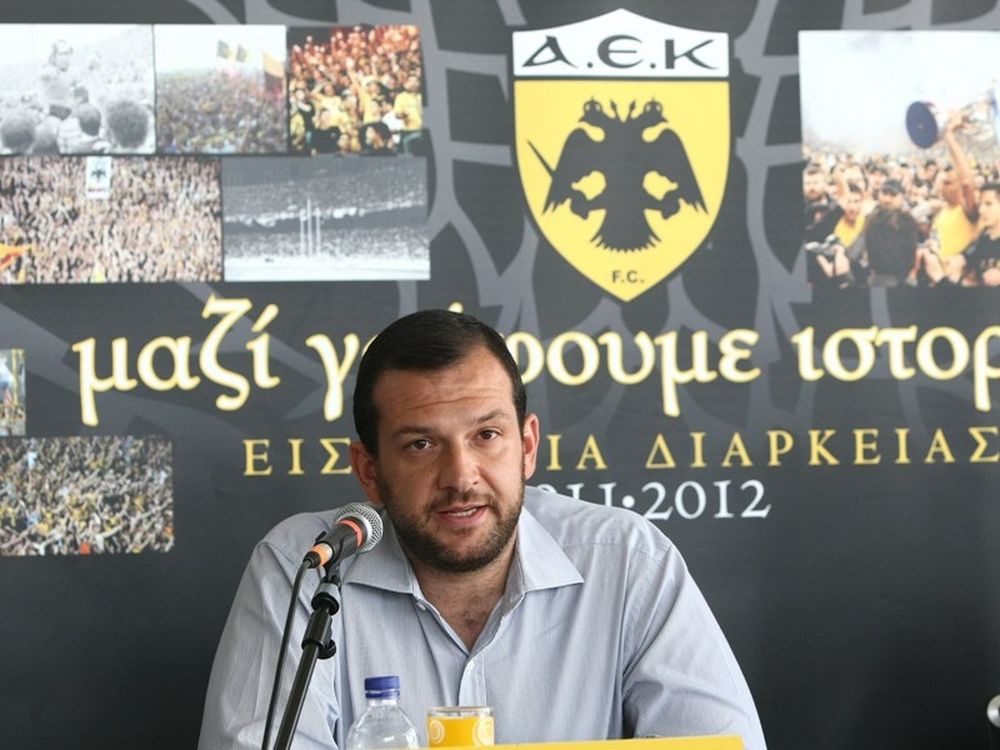 Ούτε θέατρο, ούτε μπίζνες