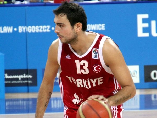 Στη Γαλατά ο Αρσλάν