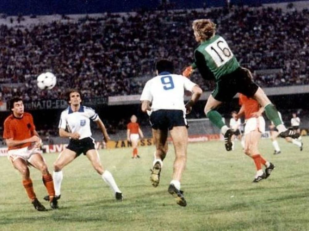  Η μεγάλη πρεμιέρα της Εθνικής