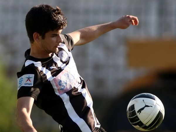  Φουλ για… Τριανταφυλλάκο