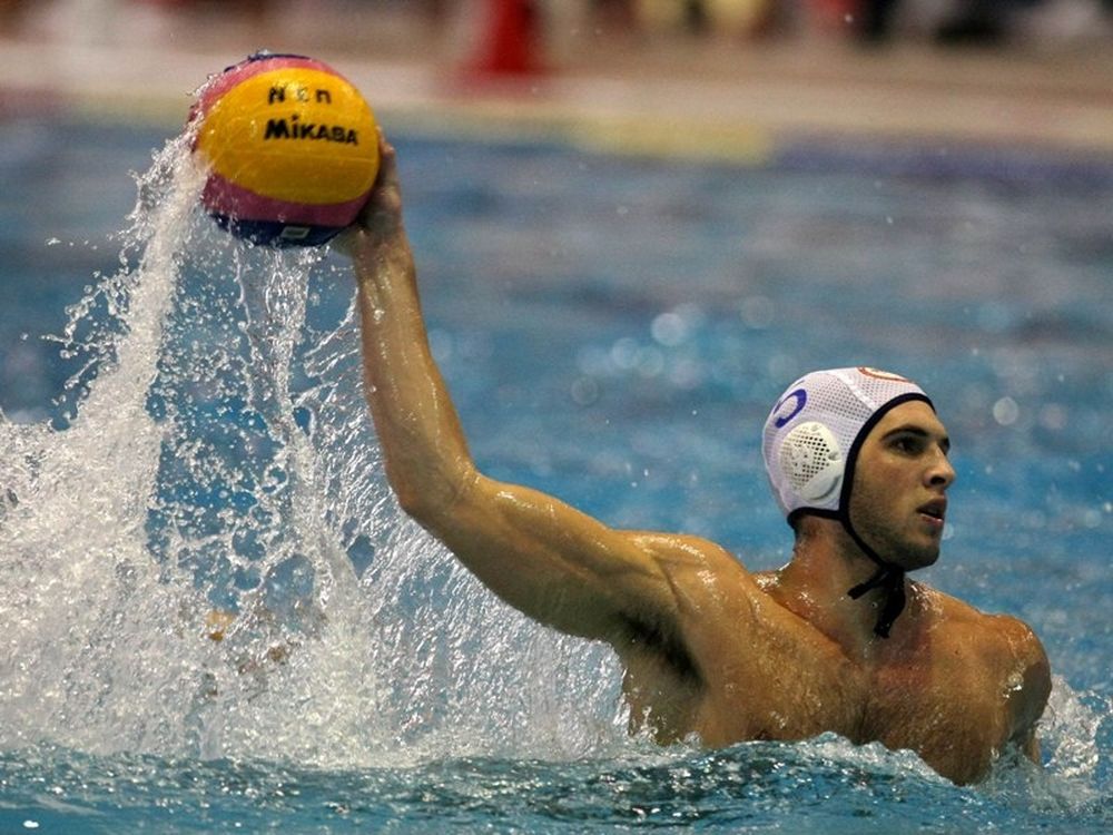 «Όταν δεν είσαι στον Ολυμπιακό…»