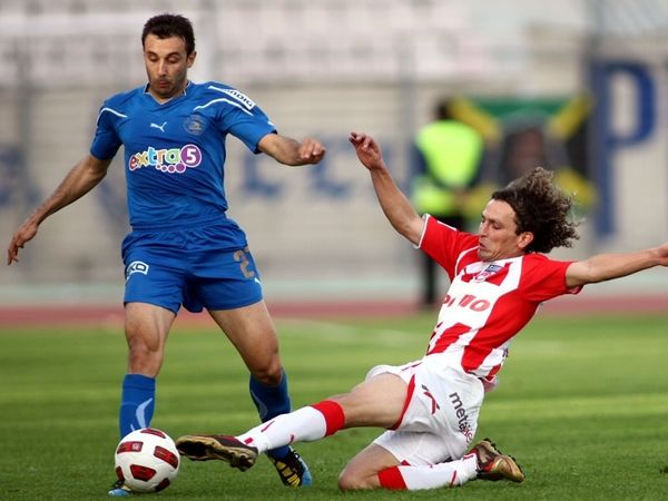 Θέλει Πετκάκη η ΑΕΛ