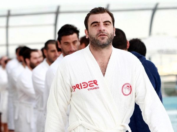 Ούτε κουβέντα για τις οφειλές